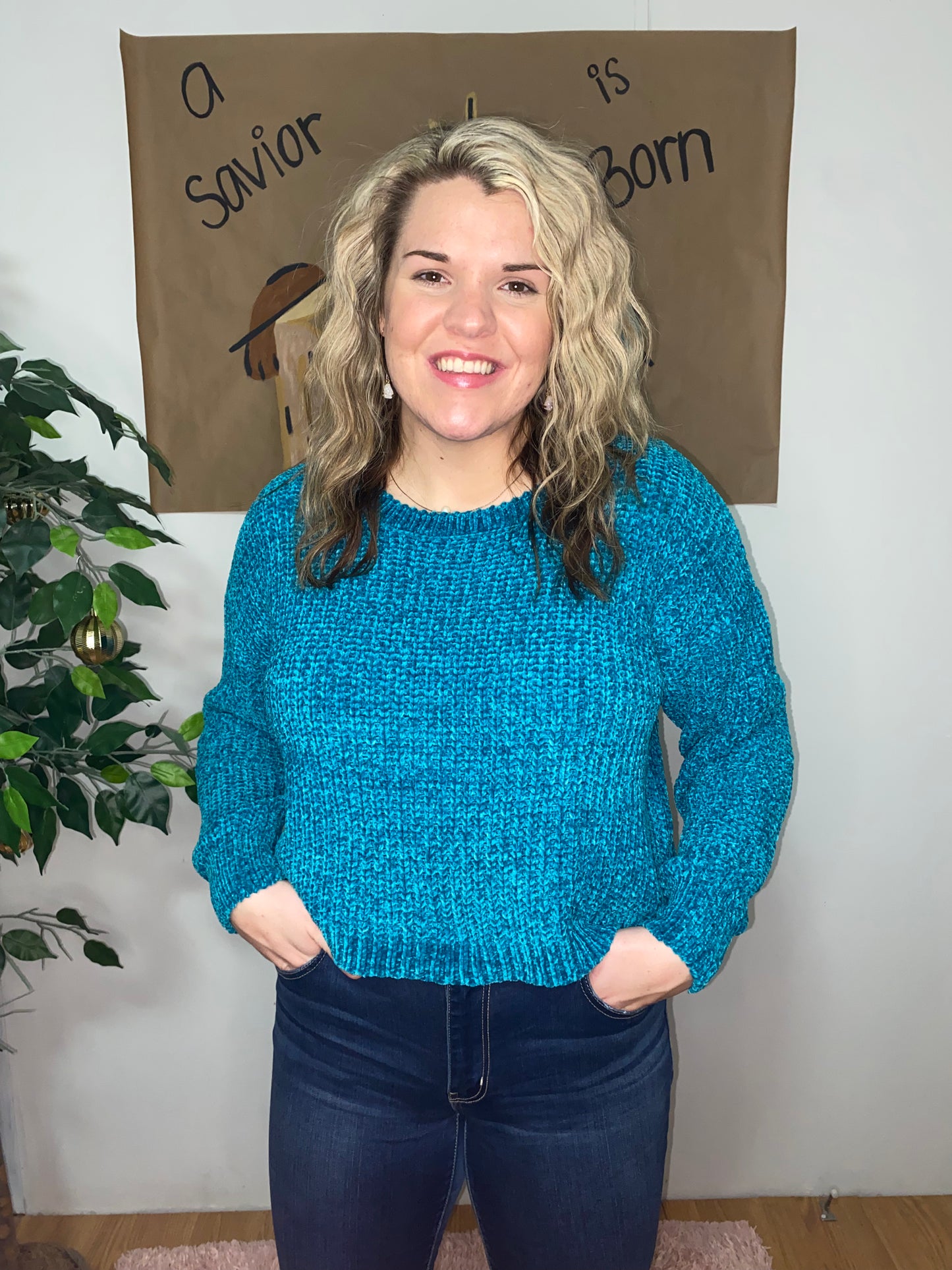 Light Teal Chenille Round Neck Cropped Sweater