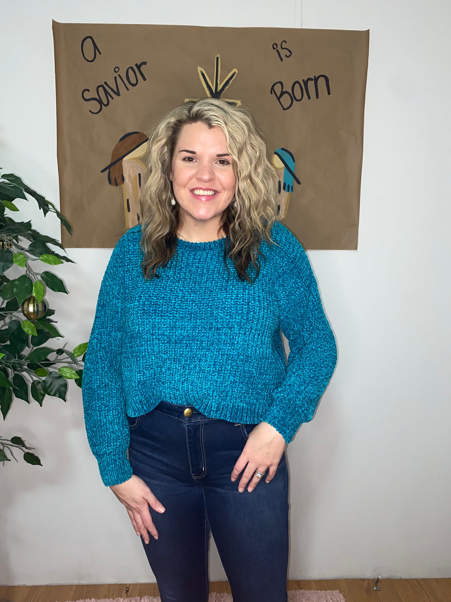 Light Teal Chenille Round Neck Cropped Sweater